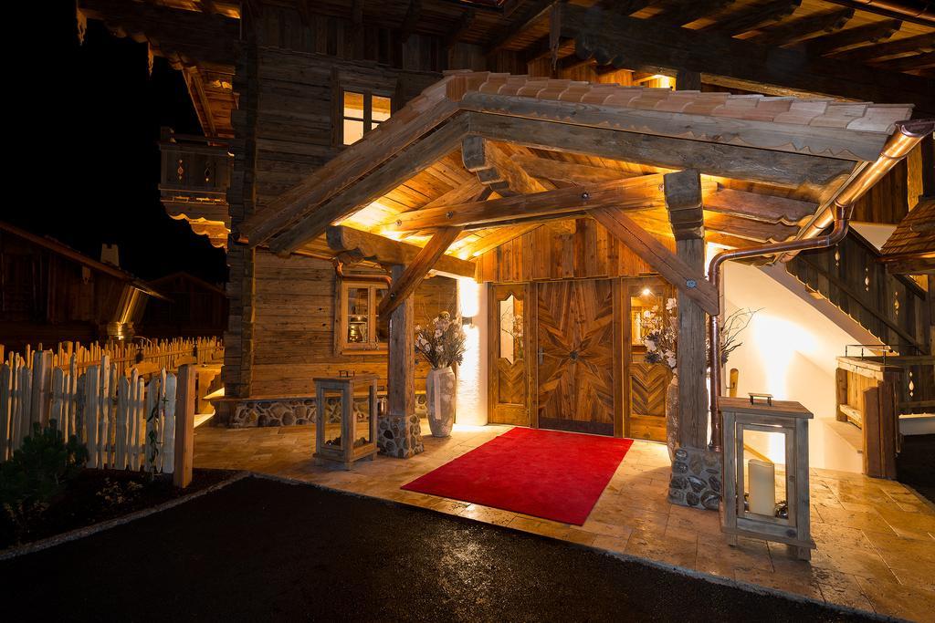 Chaletdorf Auszeit Huttschlag Ruang foto