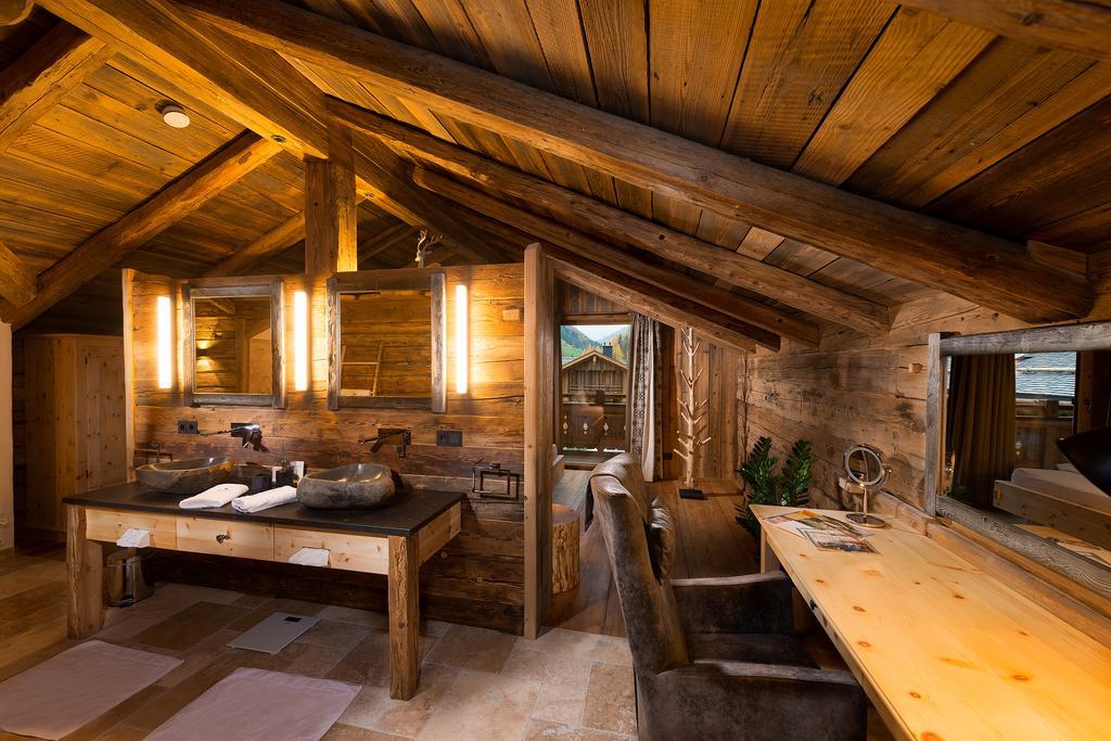 Chaletdorf Auszeit Huttschlag Ruang foto