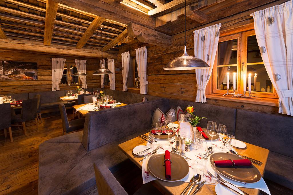 Chaletdorf Auszeit Huttschlag Ruang foto